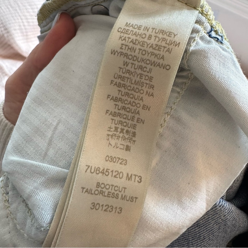 7 For All Mankind Bootcut Jeans - Picture 9 of 13